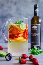 Strawberry Orange White Wine Sangria Recipe White Wine Sangria Recipe White Wine Sangria Brunch Drinks