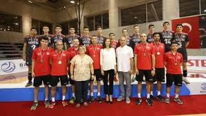 Müsabakalar, ntv'den ve ntvspor.net'ten canlı olarak yayınlanacak. 17 Yas Alti Erkek Milli Voleybol Takimi Nin Mac Programi Belli Oldu Fotomac