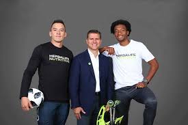 Juan guillermo cuadrado debutó con independiente medellín en el año 2008. Carlos Mario Oquendo Ricardo Henao Y Juan Guillermo Cuadrado Haran Ejercicio Con Usted Ultimas Noticias De Buenaventura Colombia Y El Mundo