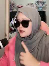 bu eling atuh bu.. 🤣🤣LDR berat pisan euy... 😁 bang gimana ini 🤣🤣 ...