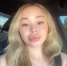 Frances Kalamaras's Instagram, Twitter & Facebook