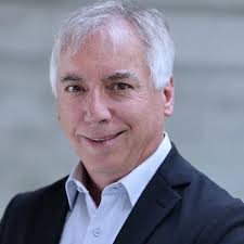 Can I access Cathay Pacific lounge with Iberia and AA Emerald status?