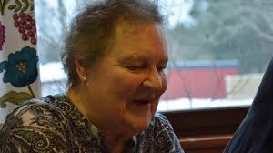 Jättekiva. Jag hörde att du får operera bort bröstet”