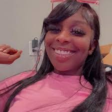 Natalie Seeley's Instagram, Twitter & Facebook