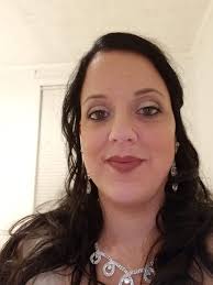 Leanna Vaughn's Instagram, Twitter & Facebook