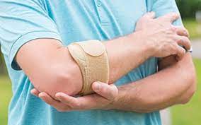 Die ursachen für einen tennisarm sind vielfältig. Keine Domain Des Weissen Sports Der Tennisarm Marien Apotheke