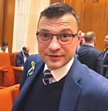 Stadionul morţii, gazdă periculoasă ţ pentru micii p sportivi