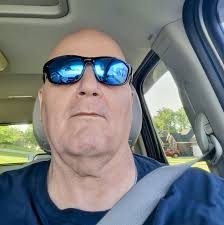 Morning coffee lovers! Cheers to a great Sunday!