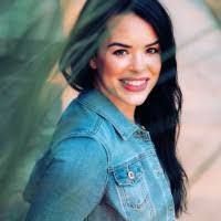 Caroline Gallagher's Instagram, Twitter & Facebook