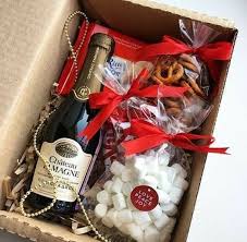 Podarok Dlya Devushki In 2020 Diy Christmas Gifts For Friends Best Friend Christmas Gifts Diy Gifts