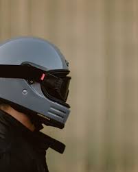 Gideon On Instagram I Ve Never Been A Fan Of Wearing Sunglasses Under The Visor So Until Tinted Visors For The Glamster Are Classic Bike Visors Bike Helmet