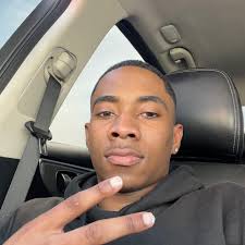 Everyone 🛑 wyd and help me wish mi son Jr a happy 14th birthday 🥳 Happy  Birthday Son 🎂🎉🎉