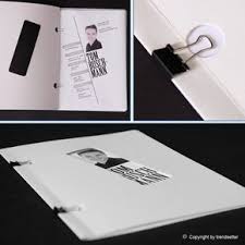 Eine Edle Schwarz Weisse Bewerbungsmappe Mit Passendem Design Beeindruckt Fast Jeden So Soll Es Auch Sein We Bewerbung Design Bewerbungsdesign Bewerbung Mappe