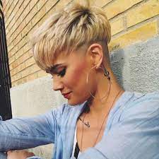 Fraulich Frisuren Fur Die Frau Undercut Frisuren Frauen Pixie Frisur Haarschnitt Kurz