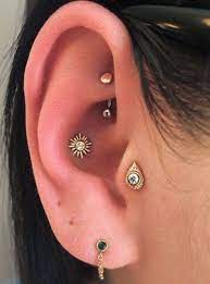 Pin By Jaimie Greenberg On Piercings Earings Piercings Tragus Piercings Cute Ear Piercings