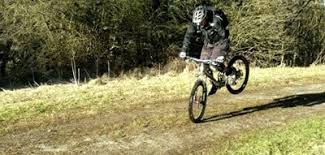 Dilansir portal jember dari infoduniaedukasi.com, berikut contoh peristiwa yang menunjukkan gerakan benda akibat gaya, materi tema 8 kelas 4 sd/mi halaman 69, yaitu 1. Pengaruh Gaya Terhadap Benda Kependidikan Com