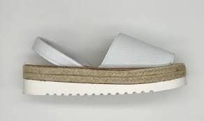 Ibiza Blanco White In 2020 Blanco White Me Too Shoes Ibiza
