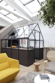 Place the head of your bed next to a paneled room divider. Glass Wall Between Kitchen And Living Room Unprogetto Progettazione E Arredamento Di Interni