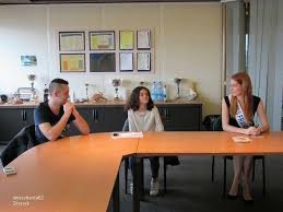 26, rue saint martin 51390 pargny les reims. Maeva En Seance De Dedicaces Au Cora De Bruay La Buissiere Au Salon Du Mariage De Reims