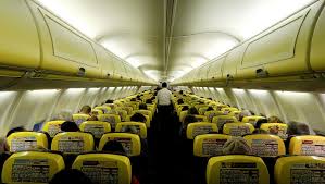 Os voos cancelados com até 14 dias de antecedência, devidamente notificados aos passageiros, não são passíveis de indenização se for feita a reacomodação do. Sic Noticias Ryanair Assegura Que Disputa Laboral Nao Garante Indemnizacao Em Voos Cancelados