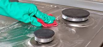 The key is buffing out the streaks after you have finished cleaning the stove top. Stove Top Cleaning Tips 3 Approaches Immediate Appliance
