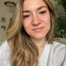 How does the pitcher method work for storing breast milk?