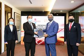 Write your thoughts about public bank bhd. Helios Public Islamic Bank Team Up For Financing And Installation Of Rooftop Solar Panels The Edge Markets
