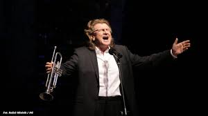 He started to play the violin at the age of five. Uswiadomic Sobie Ze Jutra Moze Juz Nie Bedzie Zbigniew Wodecki Muzyk Legenda Gandalf Com Pl Blog