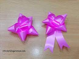 Bow making, ribbon, how to, woodturning, wood turning, bow tutorial, make a bow, bow, christmas bow, craft, crafts, diy, tutorial, how to make a bow, make, h. Membuat Pita Hias Bentuk Bintang Youtube