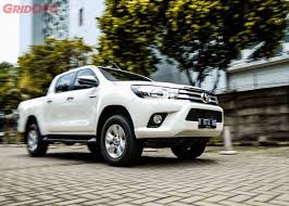 Maybe you would like to learn more about one of these? Tes Lengkap Toyota Hilux Yang Kini Pakai Mesin Fortuner Gridoto Com