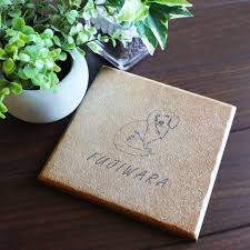 オリジナルに自作したような犬のイラストが入ったデザインのタイル表札 タイル 表札 表札 表札 デザイン