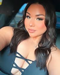 Hey beauty lovers! I'm Vanessa Ceja, your go-to Licensed Esthetician based  in Suisun City, CA—serving all of Solano & Napa County and the Bay Area  with luxury, results-driven beauty services. Will travel