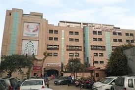 Metro Hospital Noida Doctors List Book An Online Appointment Credihealth Best Hospitals Hospital Heart Institute