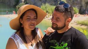 Pour votre soirée du 8 octobre 2018, m6 diffuse l'amour est dans le pré alors que france 2 propose stupéfiant !. Emeric L Amour Est Dans Le Pre 2018 Retrouve Raoul Et Son Ex Laetitia Durant Ses Vacances Sur L Ile De La Reunion Photo Actu Tele 2 Semaines