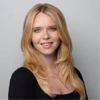 Megan Crouse's Instagram, Twitter & Facebook