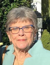 Lillian Manning's Instagram, Twitter & Facebook