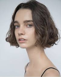 Pin By Poppy Rune On Random Wt Cast Woman Face Portrait Hair Styles