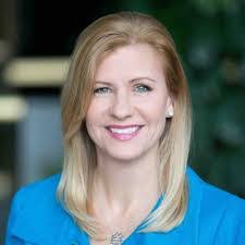 Daniela Iwanski's Instagram, Twitter & Facebook