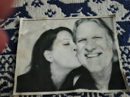 Hey!! What has been your favorite Photo Booth package you have found? I  love the glam black and white pictures. I'm curious what other perks like  print outs for guest books, etc.