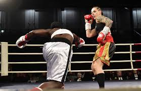 Eduskunnan uskotaan perjantaina hyväksyvän lopullisesti tartuntatautilain muutokset, joilla ulkomailta tuloa suomeen helpotetaan. Suurten Numeroiden Eva Aviopari Vietti Voitokkaan Lauantai Illan Salohallissa Sss Fi