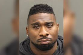 Zac Stacy remains free