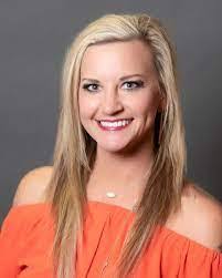 Amanda Davenport's Instagram, Twitter & Facebook