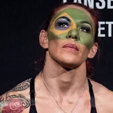 Cyborg calls out the UFC for Mark Hunt's $810k purse : r/MMA