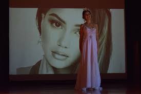 Angelina Clark's Instagram, Twitter & Facebook