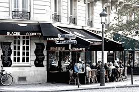 Vous serez surpris par son cadre architectural et botanique, son histoire, son ambiance, sa sérénité, les tailles pratiquées sur certains arbres Paris Bon V