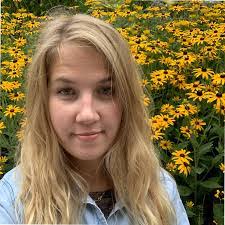 Christine Mau's Instagram, Twitter & Facebook