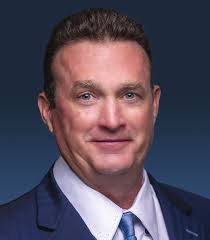 Lisa Pledger's Instagram, Twitter & Facebook