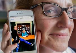 Pasadena book signing shows Hillary Clinton can still draw a crowd