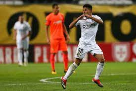 Vitoria guimaraes fixtures, schedule, match results and the latest standings. Vitoria Guimaraes Afasta Boavista Da Taca Minhotos Jogaram 56 Minutos Com Menos Um Taca De Portugal Sapo Desporto