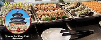 Wir bieten ihnen suppen, salate, verschiedene gemüsesorten und antipasti über nudelspezialitäten, frisches fleisch, fisch und seafood bis hin zu eiscreme, kuchen und frischem. Pavillon Chinesisches Mongolisches Restaurant China Mongolisches Restaurant Pavillon